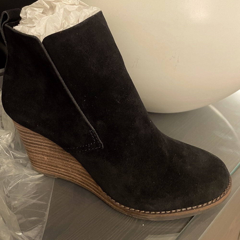Lucky Brand booties brand NEW size 7 black